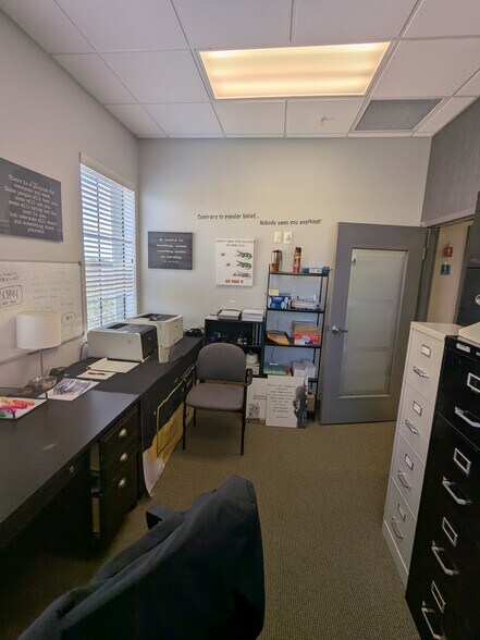 More Photos Of 7065 Westpointe Blvd, Orlando Loft Creative Space For Sale