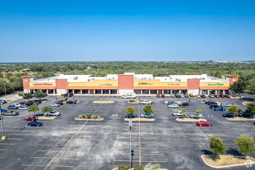 More Photos Of 1131-1139 SE Military Dr, San Antonio Freestanding For Lease