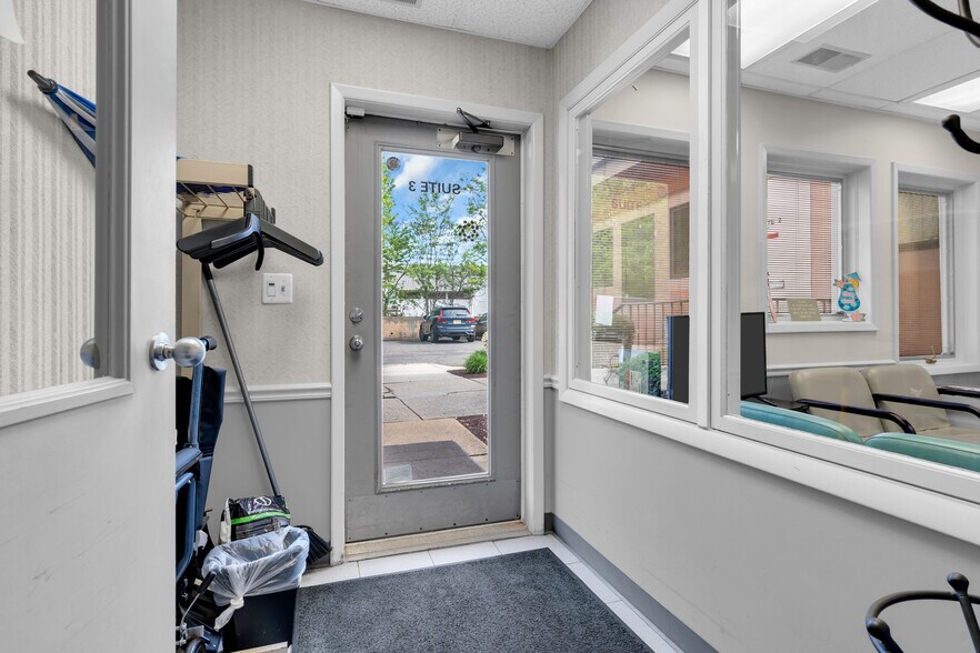 More Photos Of 501 Iron Bridge Rd, Freehold Medical For Sale