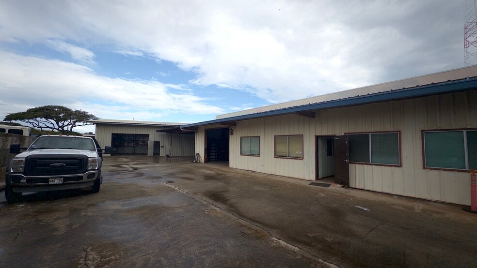 More Photos Of 500 Alakawa St, Honolulu Warehouse For Lease