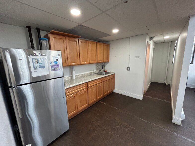 More Photos Of 122 18th St, Brooklyn Land For Lease