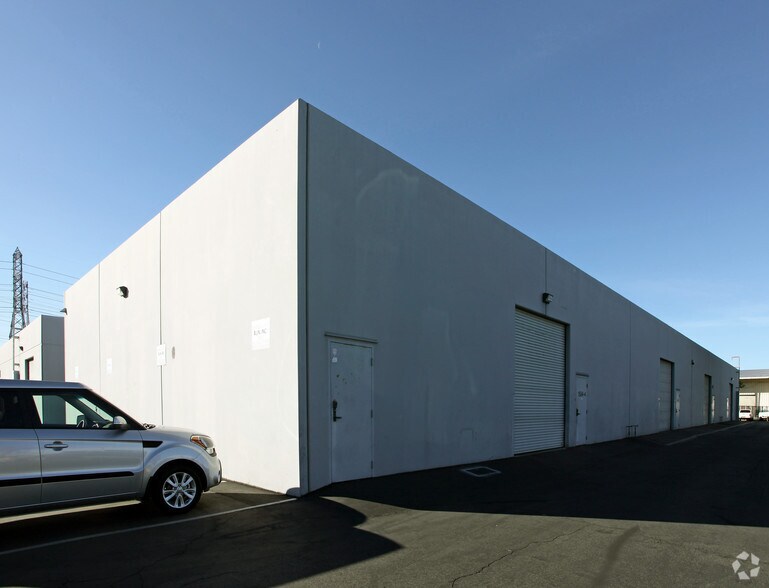 More Photos Of 1584 N Batavia St, Orange Unknown For Lease