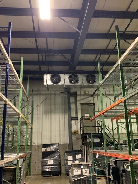 More Photos Of 5901 Highway 12, Maple Plain Distribution For Lease