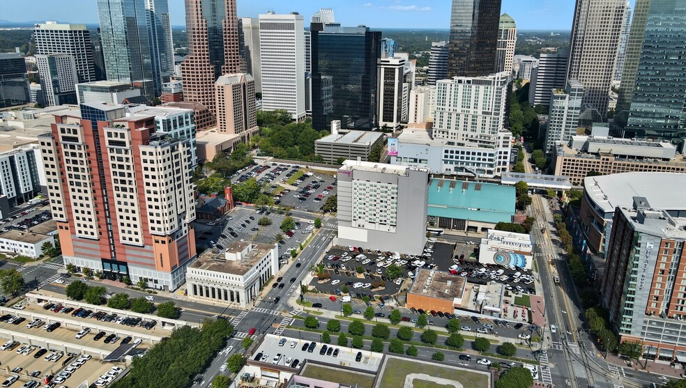 More Photos Of 125 S Brevard St, Charlotte Hotel For Lease