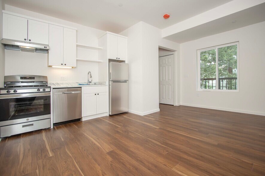 More Photos Of 1380 Lincoln Ave, San Rafael Apartments For Sale