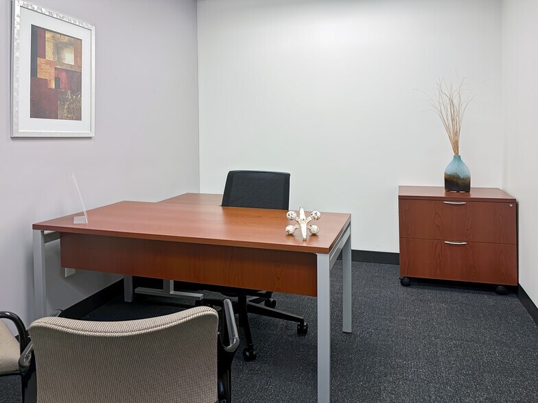 More Photos Of 2015 Ayrsley Town Blvd, Charlotte Coworking Space
