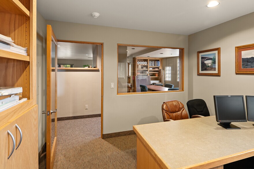 More Photos Of 75 Kallof Pl, Sedona Loft Creative Space For Lease