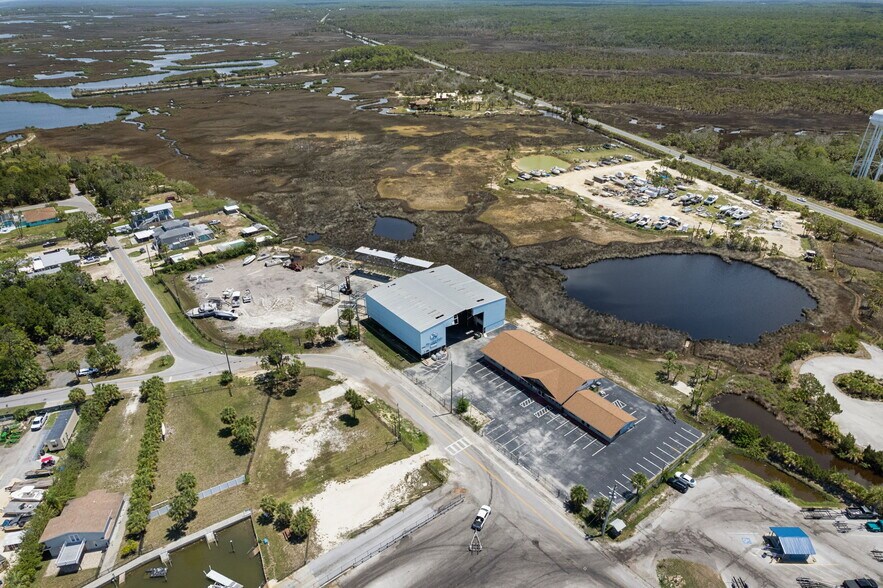 More Photos Of 5000 Calienta St, Hernando Beach Marina For Sale