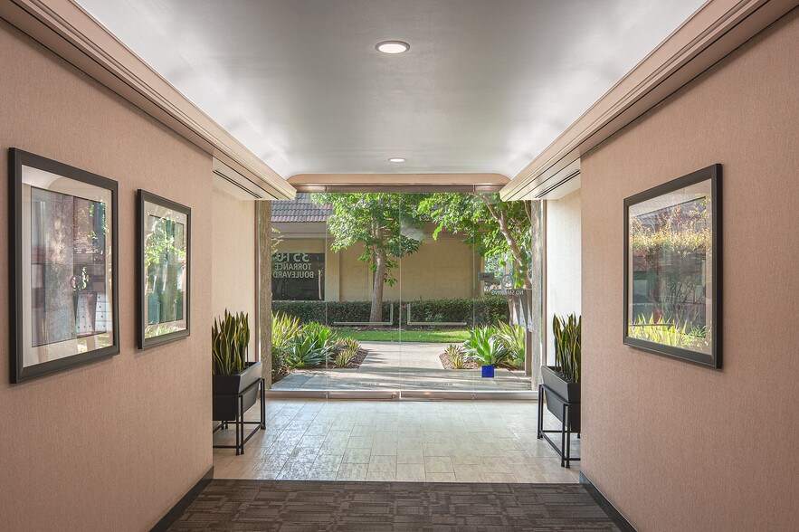 More Photos Of 3400 Torrance Blvd, Torrance Unknown For Lease