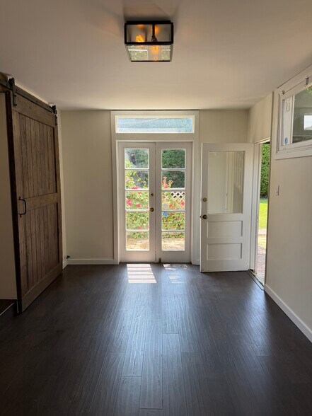 Primary Photo Of 1333 Ocean Ave, Santa Monica Office For Lease