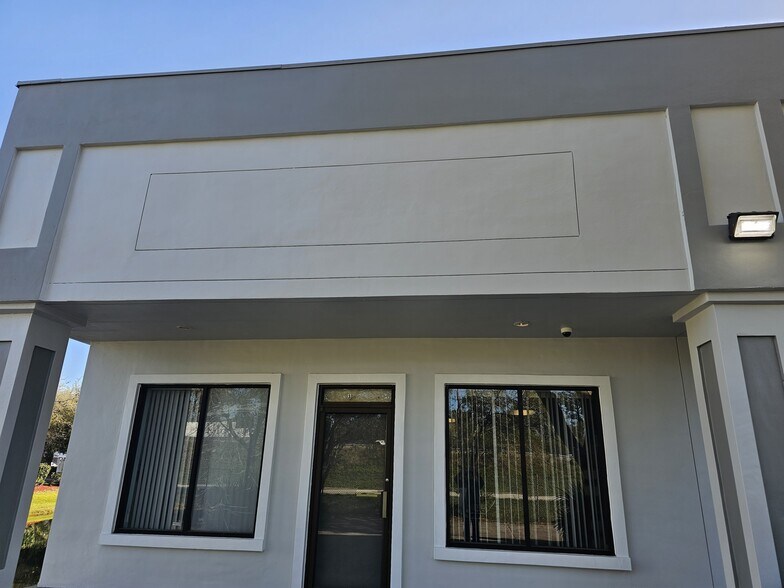 More Photos Of , Jacksonville Flex For Sale