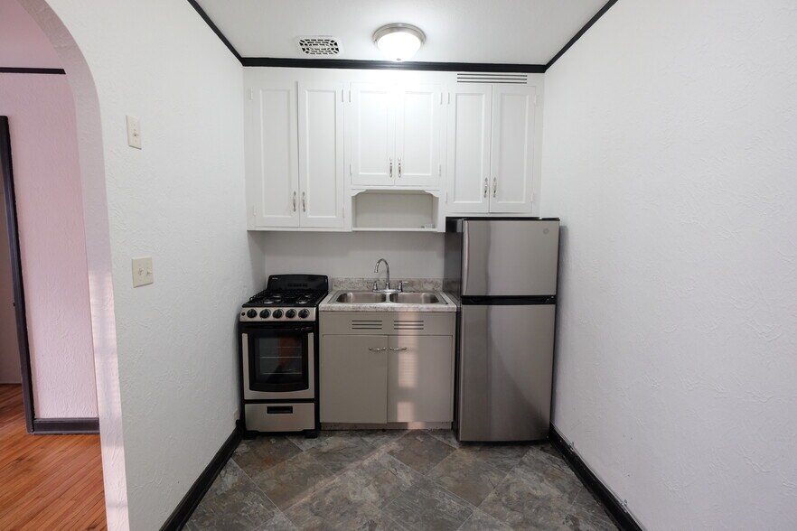 More Photos Of 3322 Blaisdell Ave, Minneapolis Apartments For Sale