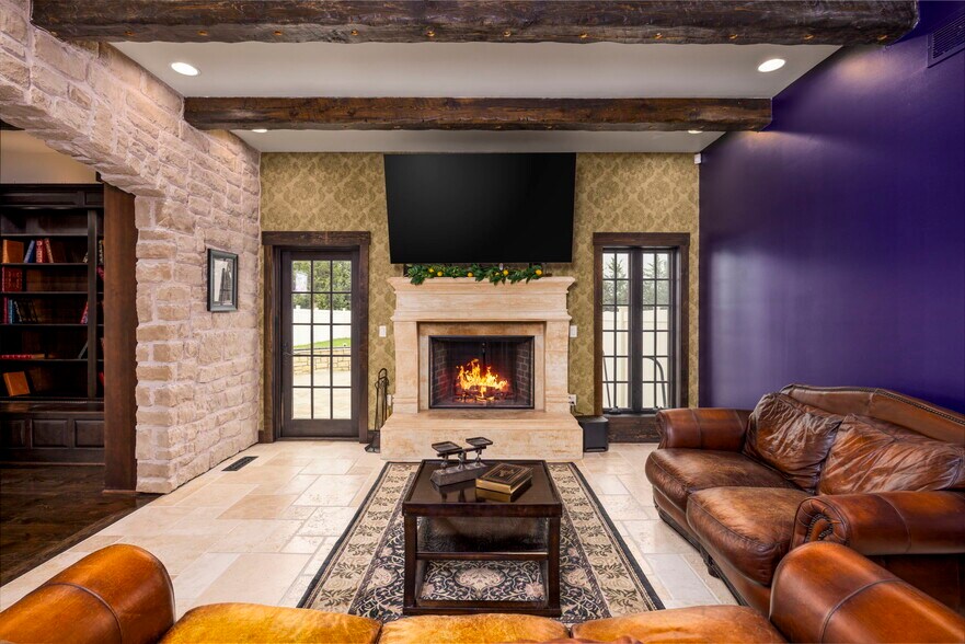 More Photos Of 4122 186th Blvd, Russell Specialty For Sale