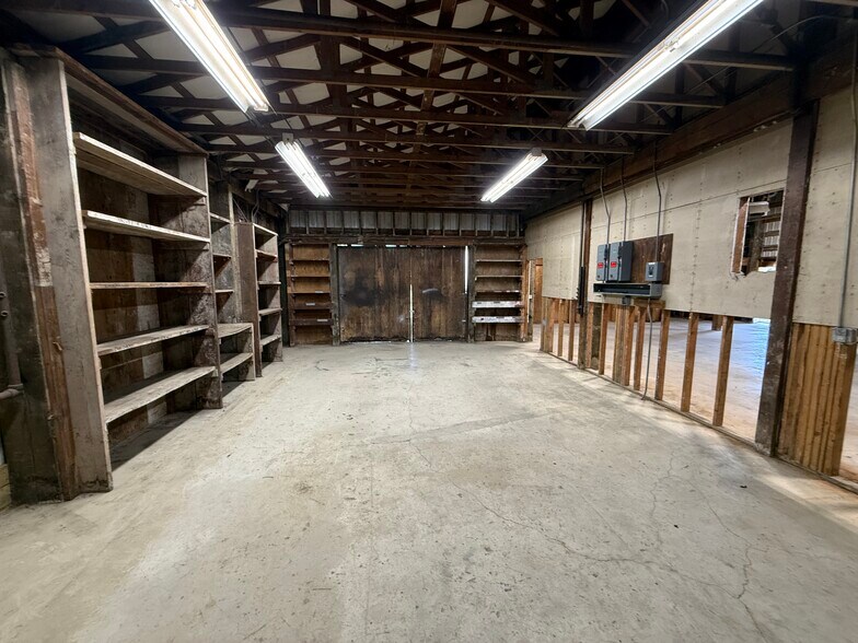 More Photos Of 2032 S O St, Port Angeles Industrial For Lease