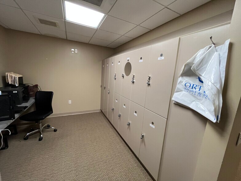 2100 Beltline Blvd, Columbia, SC 29204 Medical Office For Lease