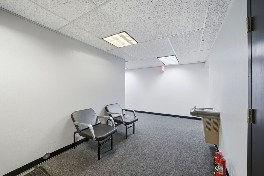 More Photos Of 225 S Academy Blvd, Colorado Springs Office For Sale