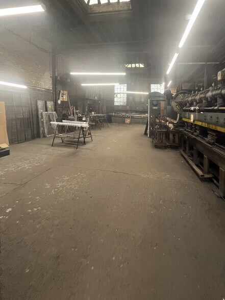 More Photos Of 8819 76th Ave, Glendale Industrial For Sale