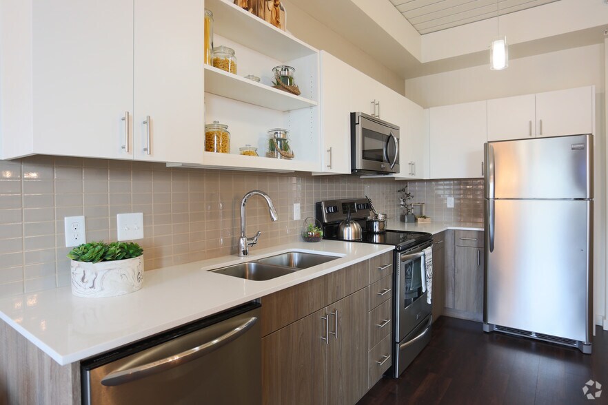 More Photos Of 1221 SW 11th Ave, Portland Apartments For Lease