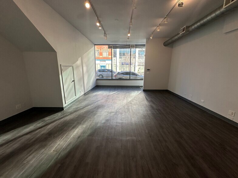 More Photos Of 1851 W Chicago Ave, Chicago Storefront Retail Residential For Lease