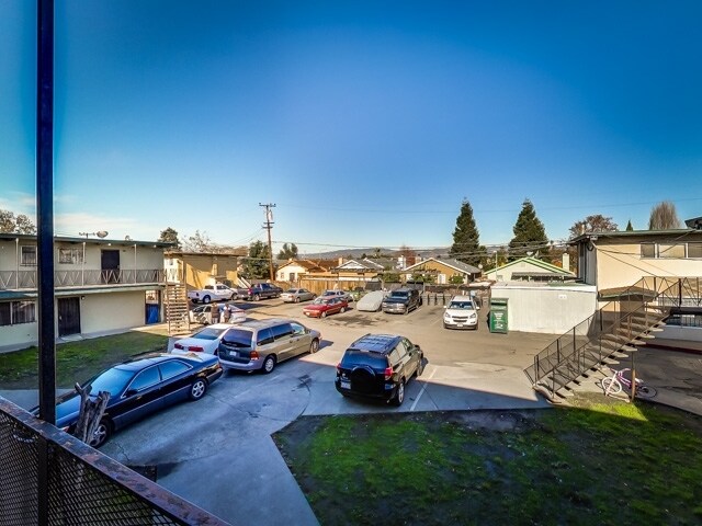 More Photos Of 314-324 105th Ave, Oakland Apartments For Sale