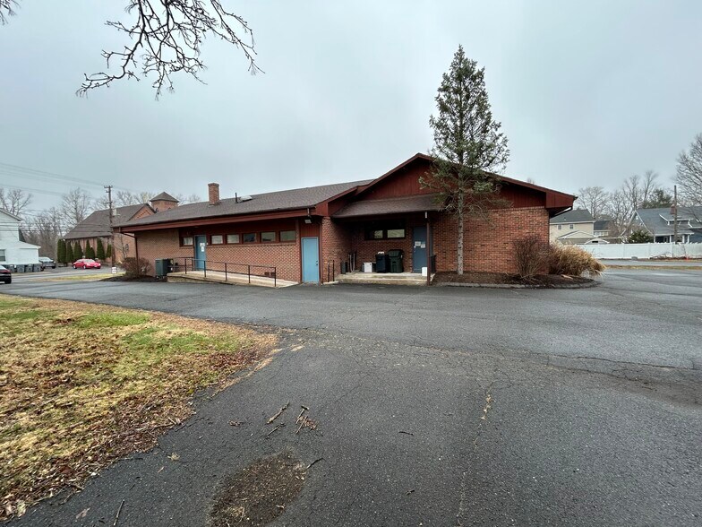 More Photos Of Neighborhood Office Lane, Plainville Medical For Sale