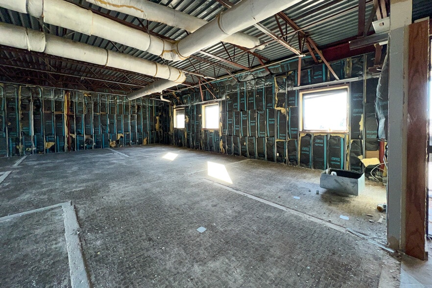 More Photos Of 3200 E Memorial Rd, Edmond Medical For Sale