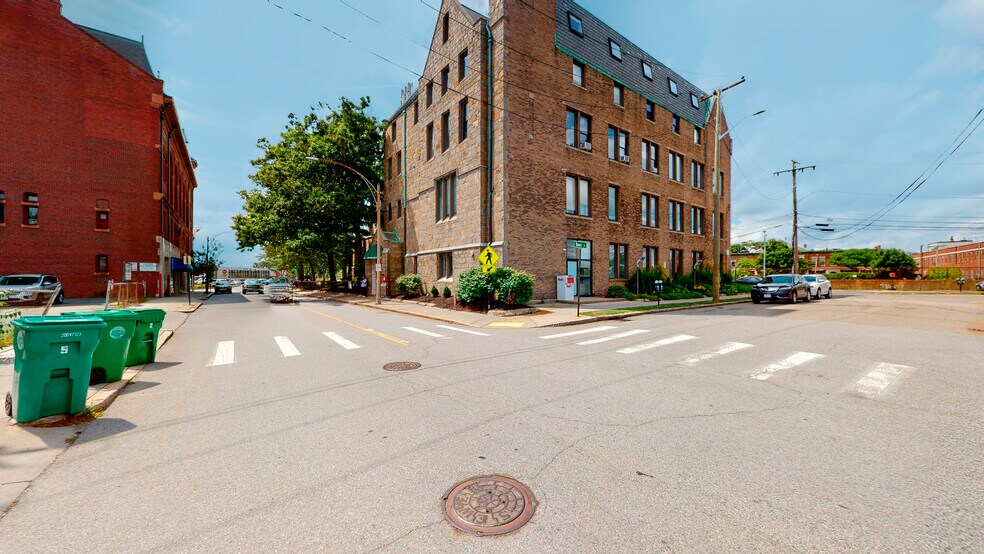 More Photos Of 288 Walnut St, Newton Office For Lease