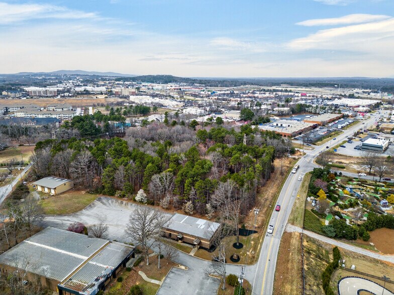 More Photos Of 1313-A Miller Rd, Greenville Office For Lease