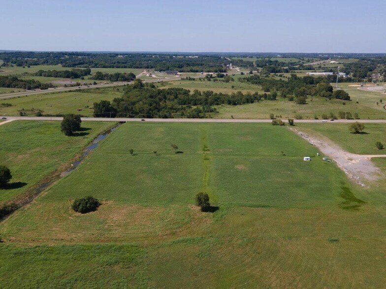 More Photos Of 905 Airport Parkway, Tahlequah Land For Sale
