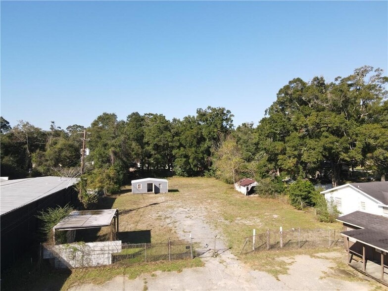 More Photos Of 319 Saraland Blvd N, Saraland Freestanding For Sale