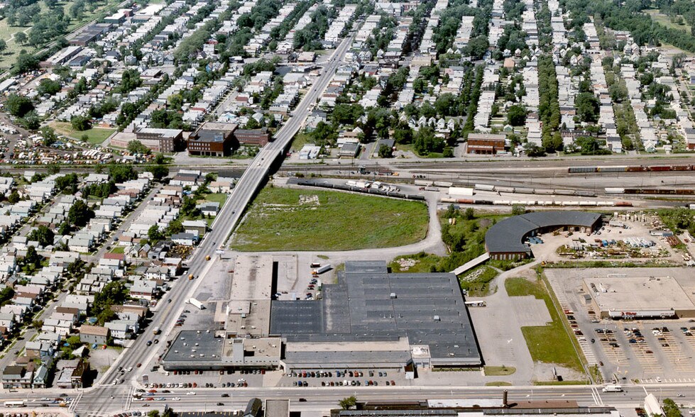 More Photos Of 1700 Broadway St, Buffalo Manufacturing For Sale