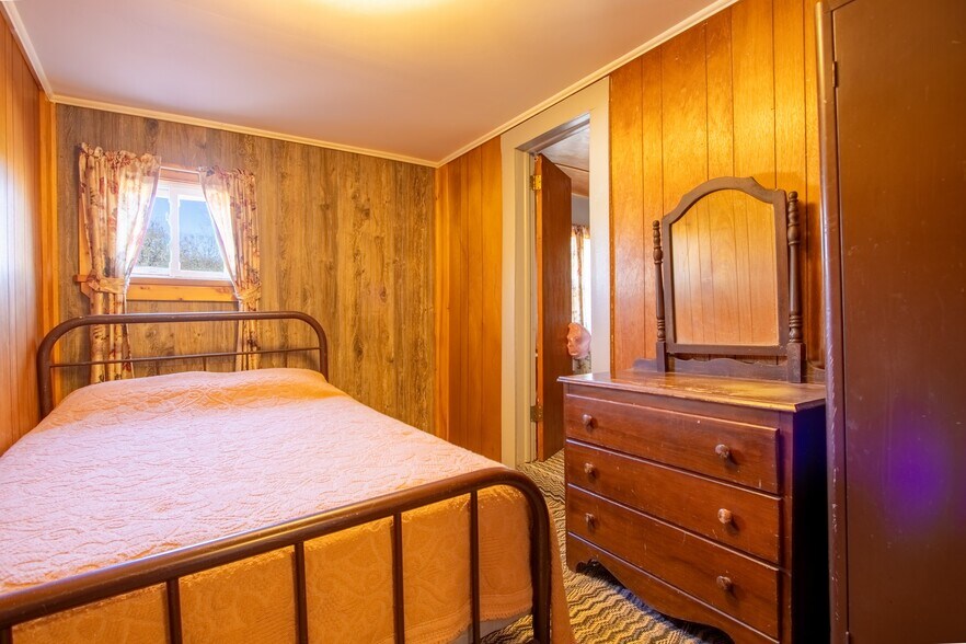 More Photos Of 263 Como Rd, Lake Como Specialty For Sale