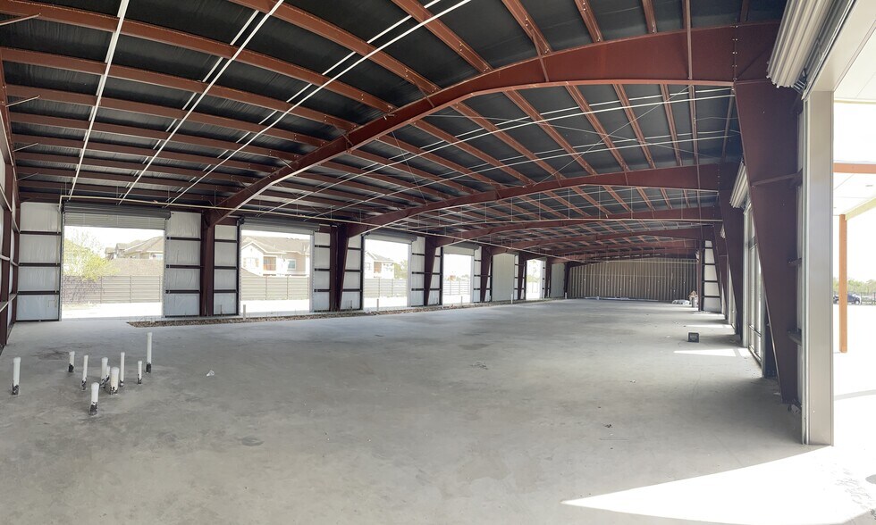 More Photos Of 6205 S Sam Houston Pky E, Houston Flex For Lease