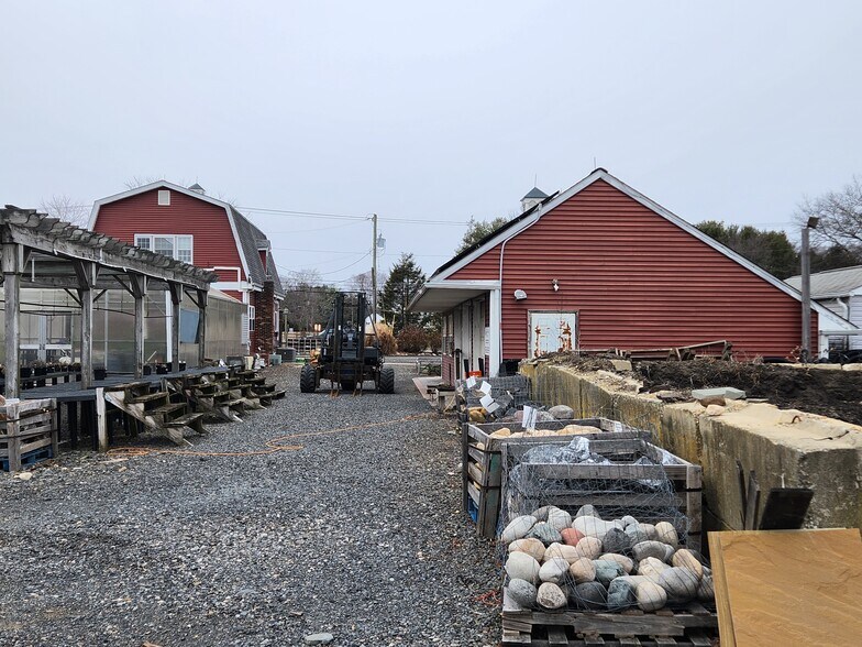 More Photos Of 434 Oakshade Rd, Shamong Garden Center For Sale