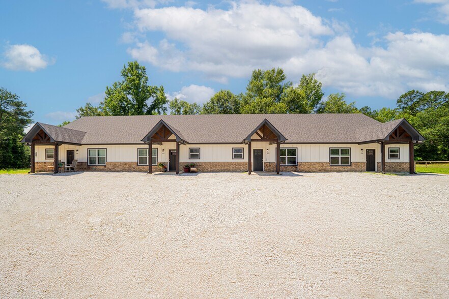Primary Photo Of 128 Loye Ln, Hawkins Apartments For Sale
