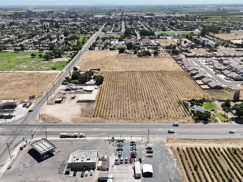 More Photos Of 2765-2855 Nebraska Ave, Selma Land For Sale