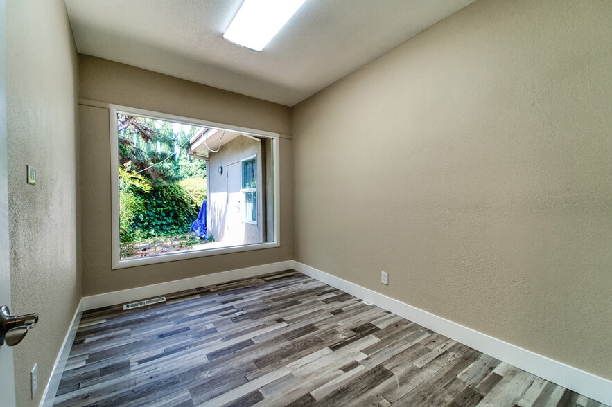 More Photos Of 415 Alturas St, Yuba City Medical For Sale