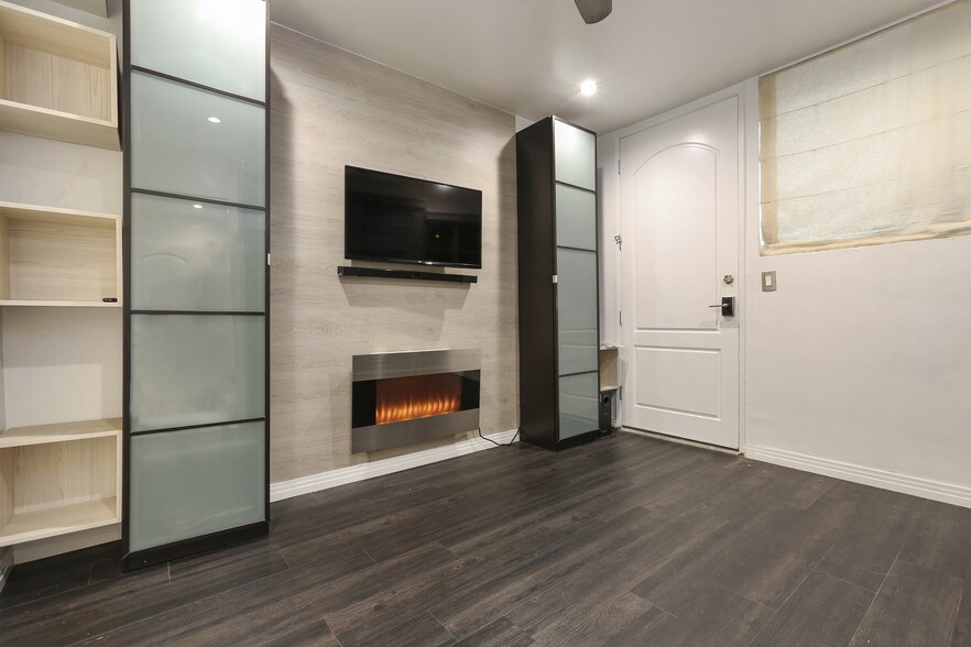 More Photos Of 472 Rosecrans Ave, Manhattan Beach Apartments For Sale