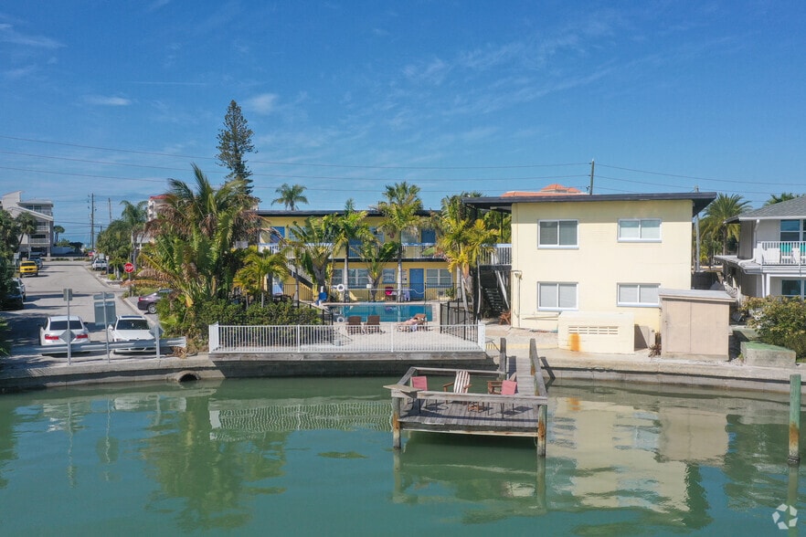 More Photos Of 50 Royal Way, Clearwater Beach Hotel For Sale