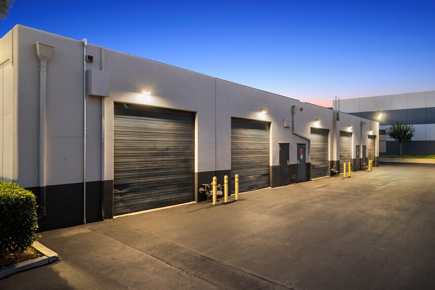 More Photos Of 1440 S State College Blvd, Anaheim Light Manufacturing For Lease
