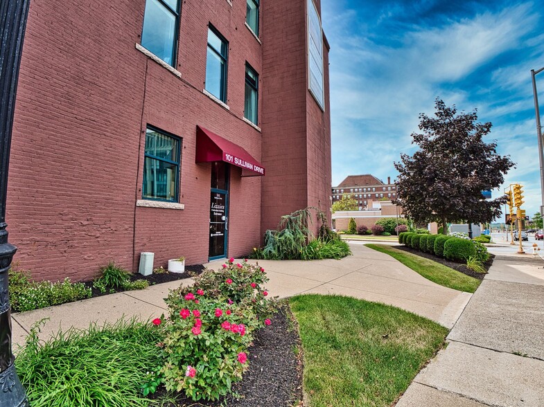 More Photos Of 101 Jeremiah V Sullivan Dr, Fall River Office For Lease