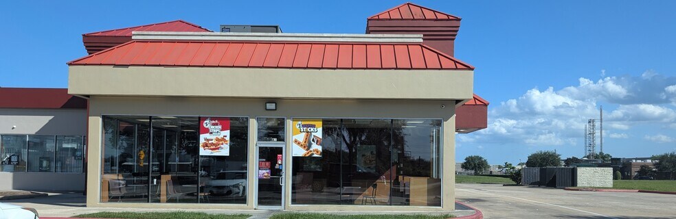 More Photos Of 11912 Galveston Rd, Houston Convenience Store For Lease