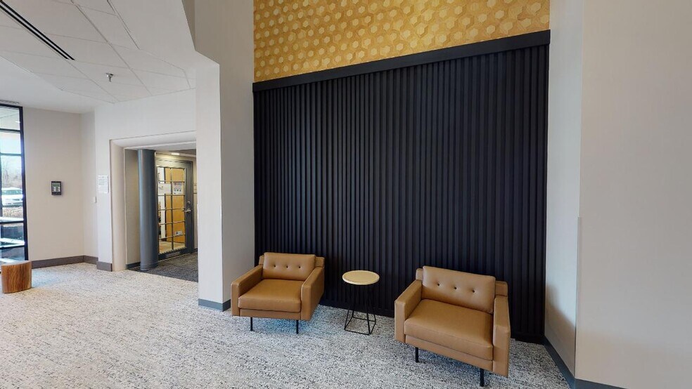 More Photos Of 8440 Allison Pointe Blvd, Indianapolis Office For Sale