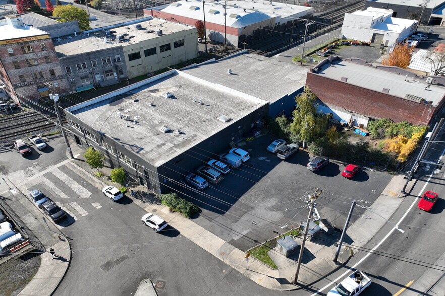 More Photos Of 2267 N Interstate Ave, Portland Industrial For Sale