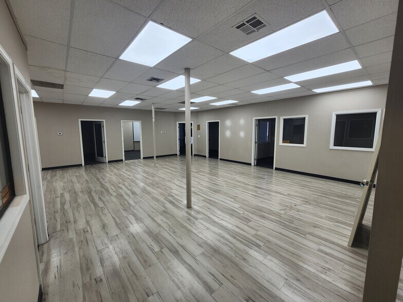 More Photos Of 5200-5252 Sunrise Blvd, Fair Oaks Unknown For Lease