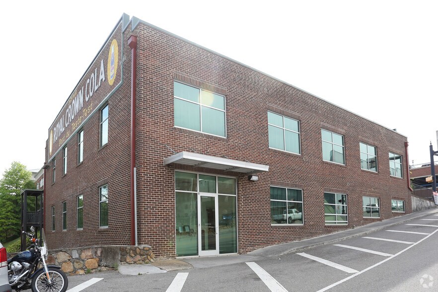 More Photos Of 203 S Cusick St, Maryville Office For Lease
