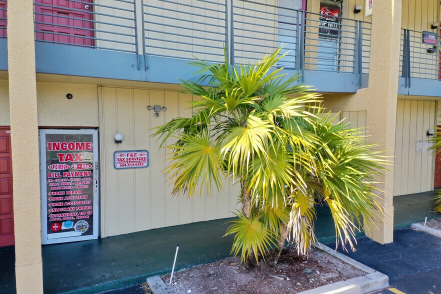More Photos Of 2331 N State Road 7, Lauderhill Office For Sale