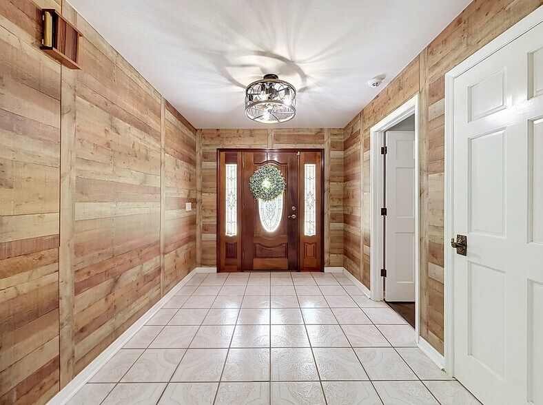 More Photos Of 26311 Willow St, Brooksville Specialty For Sale