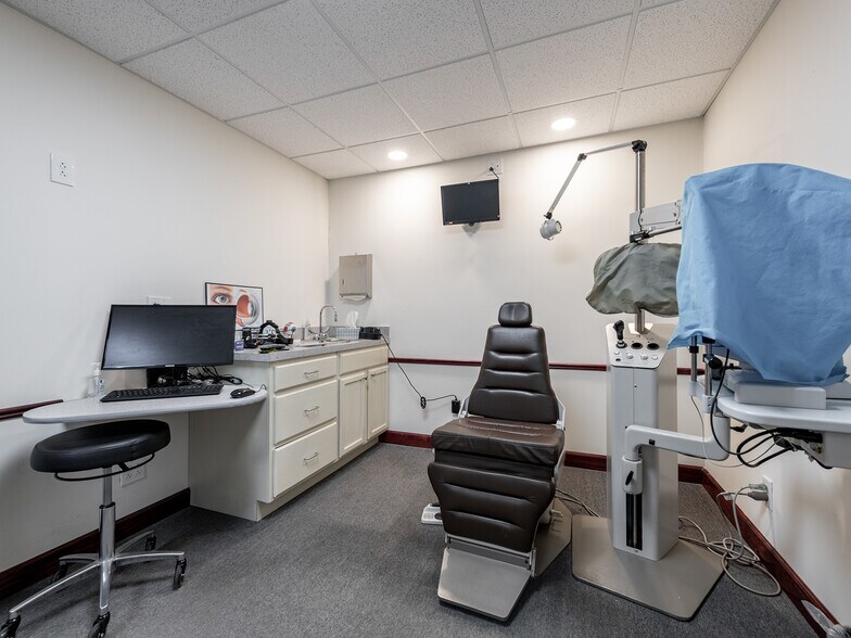 More Photos Of 80 Technology Dr, South Charleston Medical For Sale