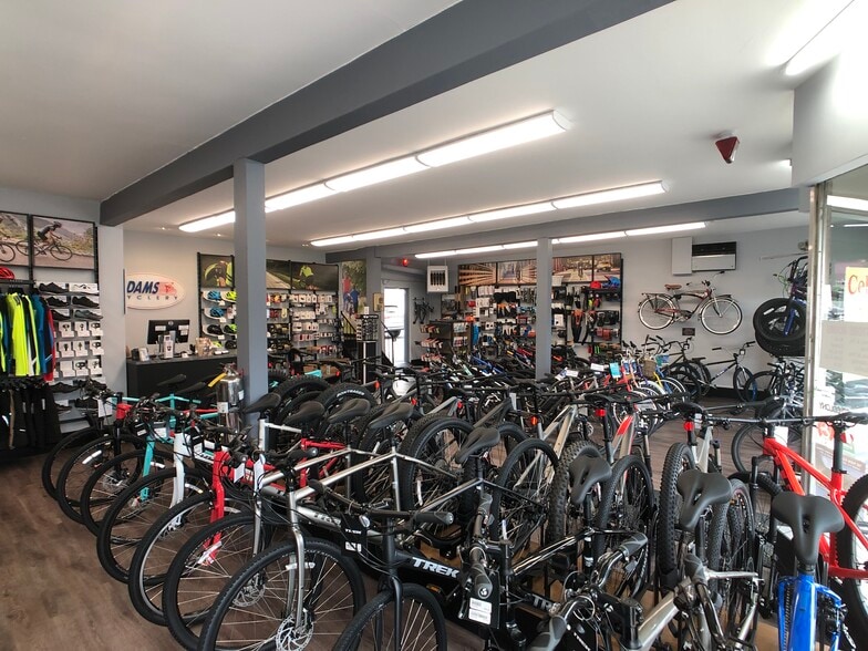 More Photos Of 270 Larkfield Rd, East Northport Storefront Retail Office For Sale